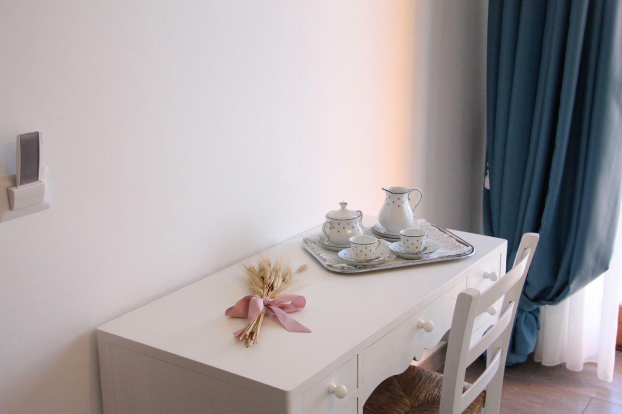 カステッラバーテ Casa Amigdala Bed & Breakfast エクステリア 写真